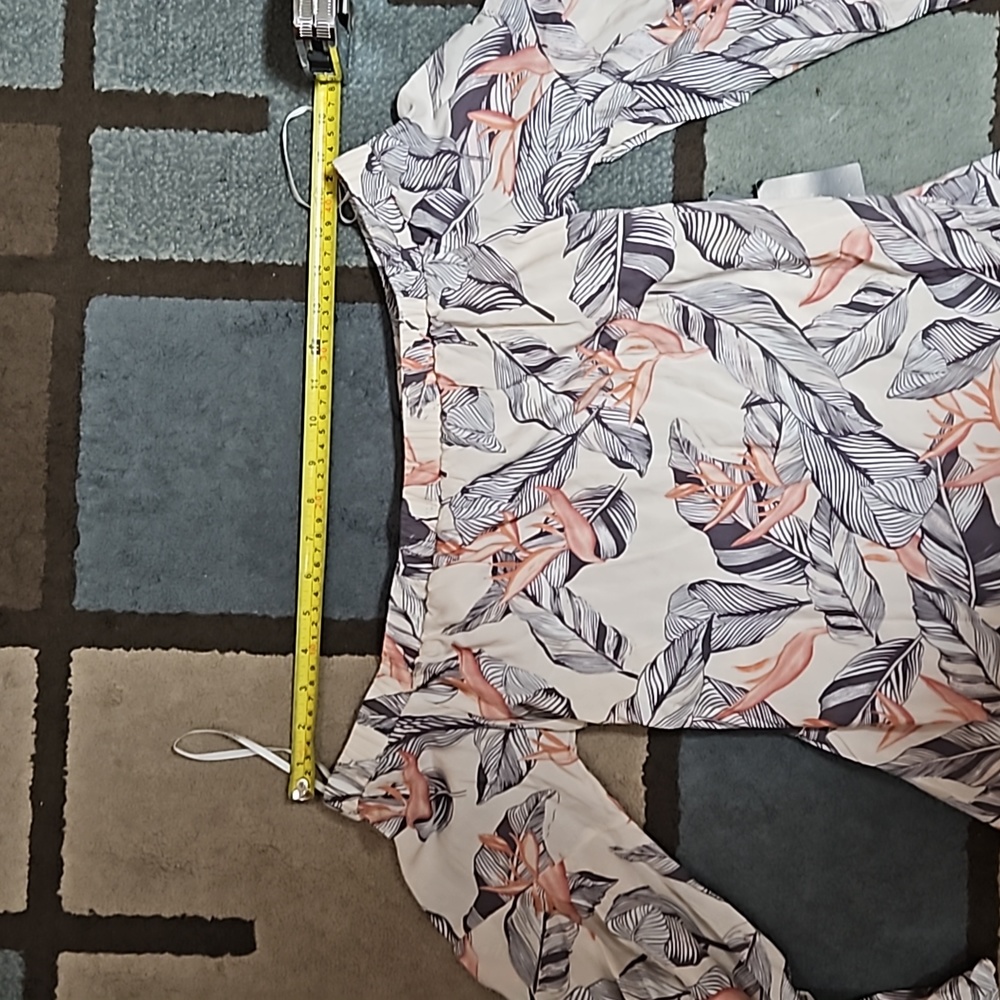 Lulu's 🆕️ Off the Shoulder Palm Leave Summer Dress M - Picture 10 of 14